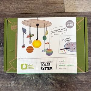 KiwiCo Solar System Kit - NEW!